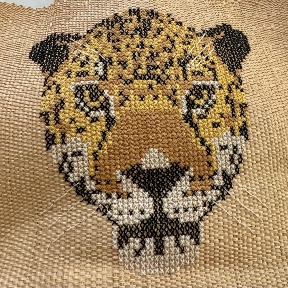 Paloma Van Den Akker Jaguar Tote - Picture 3 of 8
